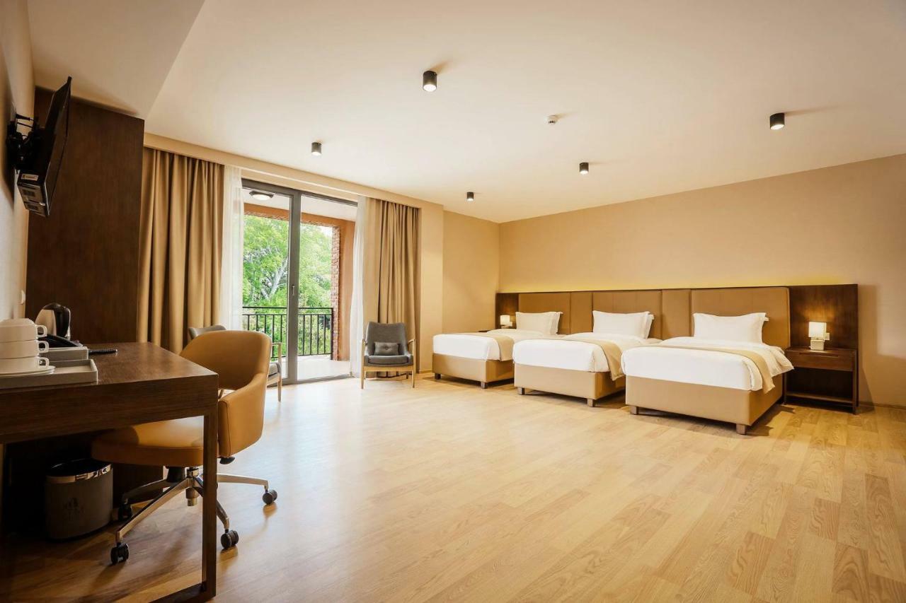 Elisi By Gtm Hotell Tbilisi Eksteriør bilde