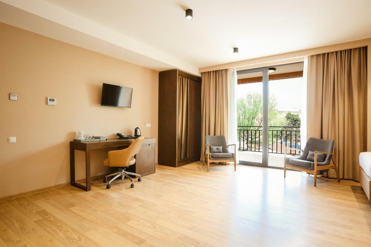 Elisi By Gtm Hotell Tbilisi Eksteriør bilde